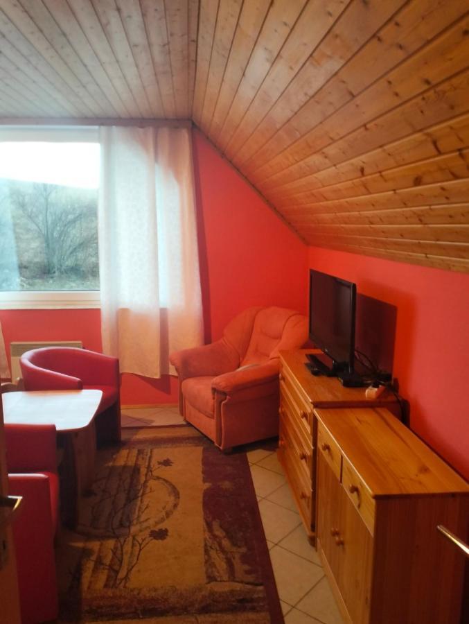 A-Privat Hotel Liptovsky Mikulas Exterior photo